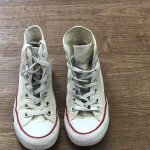 White high top converse size mens size 4 or women size 6